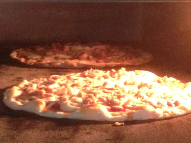 Pizzería Al Gusto Tapas (palmera) Phone number