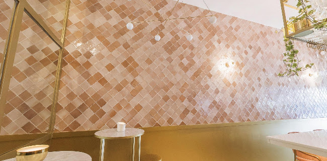 La Perla Club - 71 Oysterbar Phone number