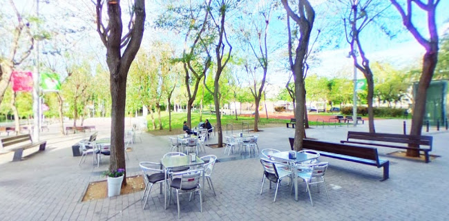 Trini's Cafe Bistro - Gastronomía y hostelería