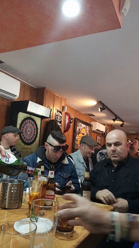 Comentarii opinii despre Crazy fats rock and roll bar