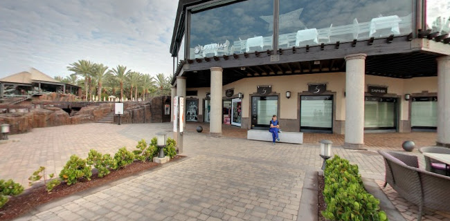 Opinii despre Cafe de Paris în Maspalomas - Gastronomía y hostelería