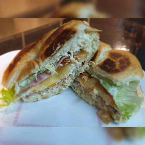 Opinii despre Aznias în Villa de Arico - Gastronomía y hostelería