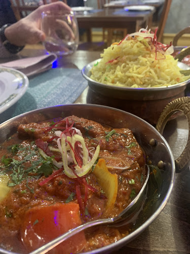 New Bombay Palace Restaurant - Gastronomía y hostelería