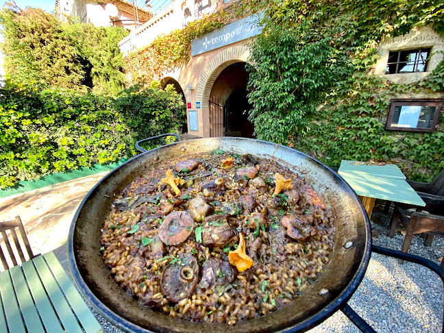 Junto Gasolinera, Passeig de Cabrils, 8, 08348 Cabrils, Barcelona