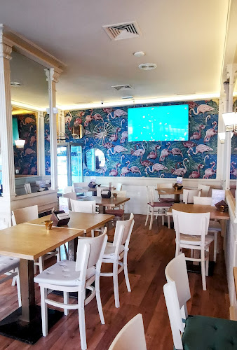 C. de López de Hoyos, 460, Hortaleza, 28043 Madrid