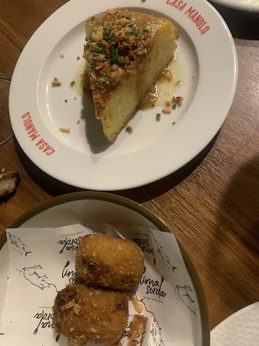 CASA MANOLO TAPAS BAR SEVILLANO