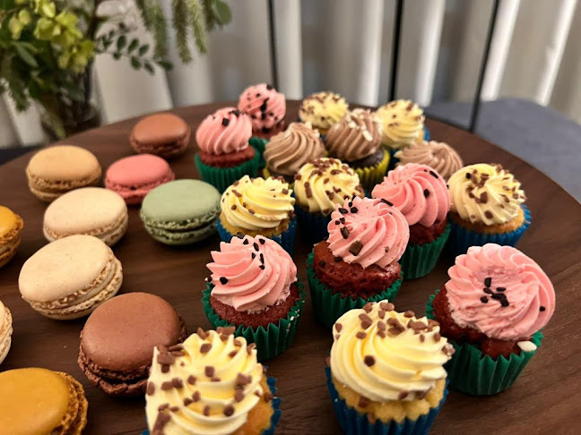 Hosteleón Phone number