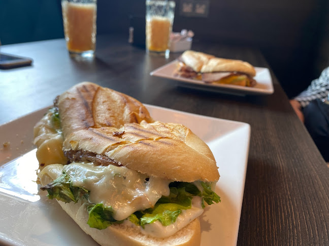 Hangar Café Phone number