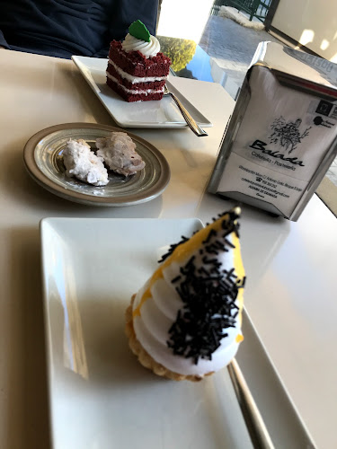 Comments and reviews of Pastelería-Cafetería-Heladería Balada