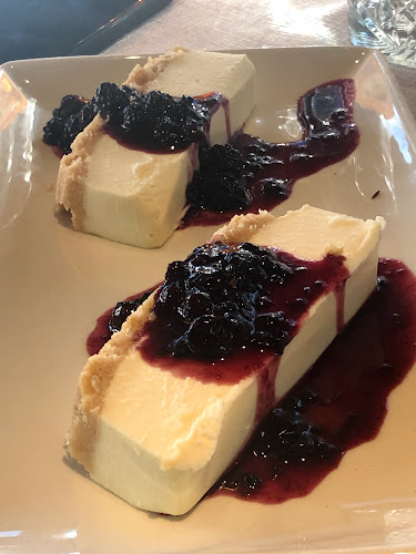 Av. de la Victoria, 39, Moncloa - Aravaca, 28023 Madrid