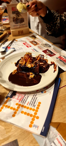 Comentarii opinii despre Foster's Hollywood