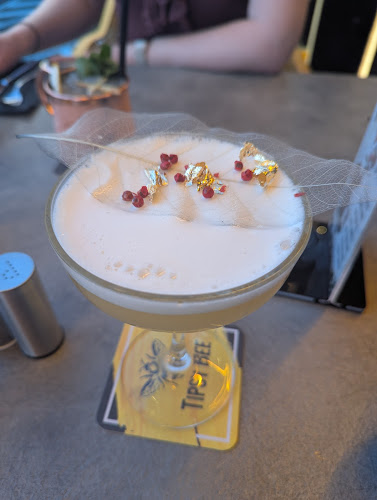 Tipsy Bee Open Times