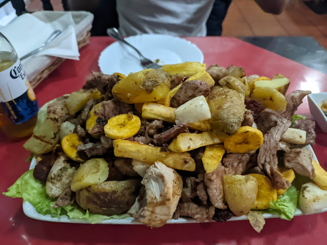 Comentarii opinii despre Restaurante Colombiano & Asador Carnitas