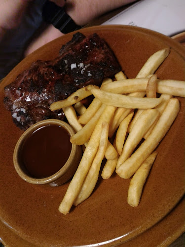 Foster's Hollywood Phone number