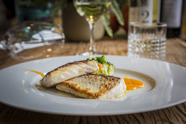 C/ de Aguarón, 7, Moncloa - Aravaca, 28023 Madrid