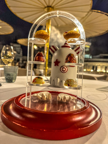 Comments and reviews of Paco Roncero Restaurante