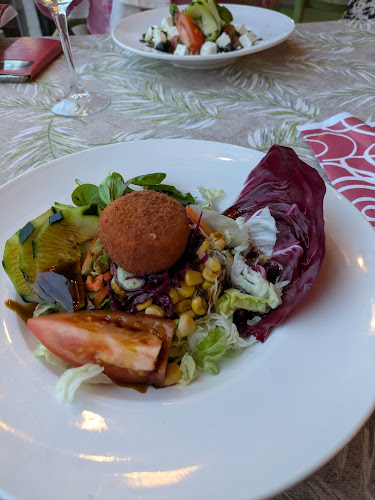 P.º Marítimo Rey de España, 40, 29640 Fuengirola, Málaga