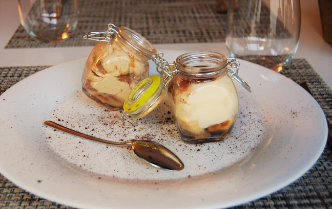 Ataula Gastrobar Phone number