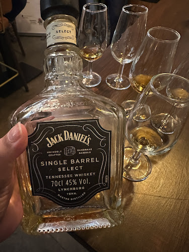 WHISKY CLUB MADRID - Gastronomía y hostelería