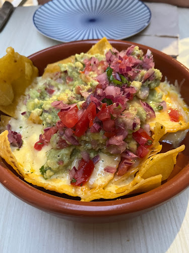 Huevo Poché Phone number