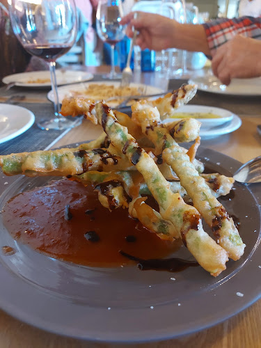 Los Siete Lagares Phone number