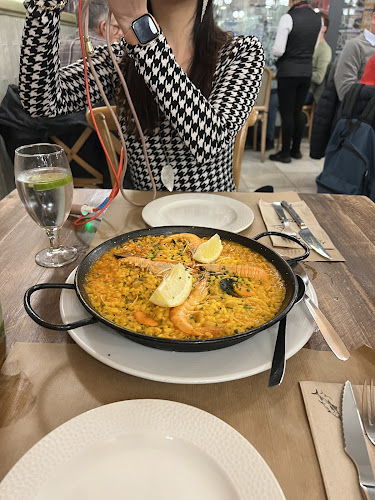 Comments and reviews of Doña Encarna