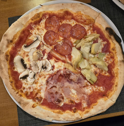 Reviews of Da Carlo Pizzeria Trattoria con Arte in Málaga - Gastronomía y hostelería