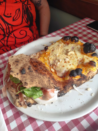 Comments and reviews of Mamma Mì Pizza e Tradizione Napoletana