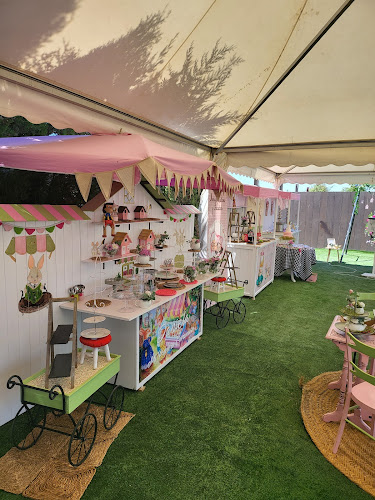 Catering Molino Rojo Phone number