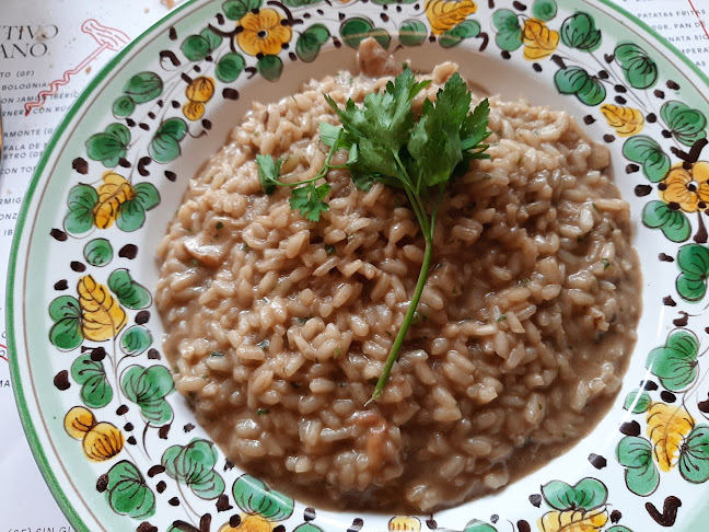 Restaurante Bella's Open Times