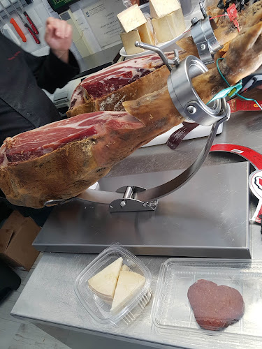 Opinii despre ENTREJAMONES în Madrid - Gastronomía y hostelería