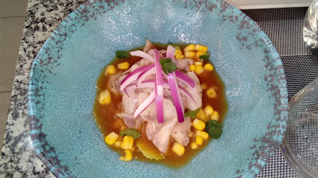 Lucira Restaurante Phone number