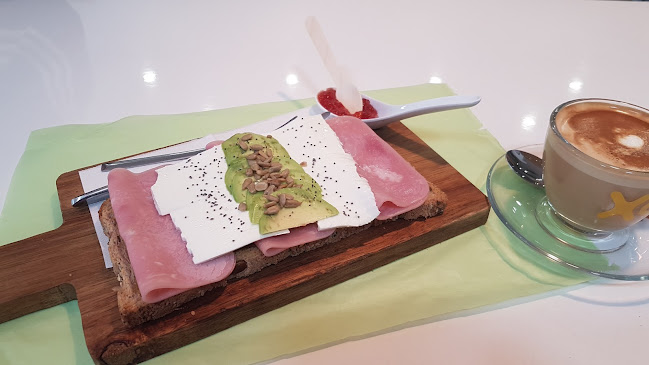 Comentarii opinii despre Café de Mama