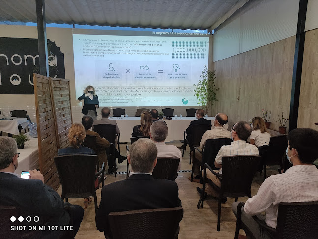 Comments and reviews of Moma Doux