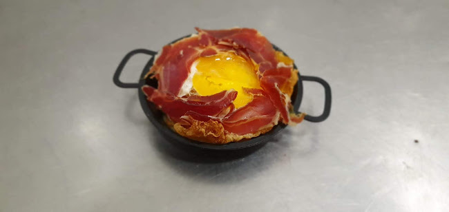 Comments and reviews of Bar Canaries