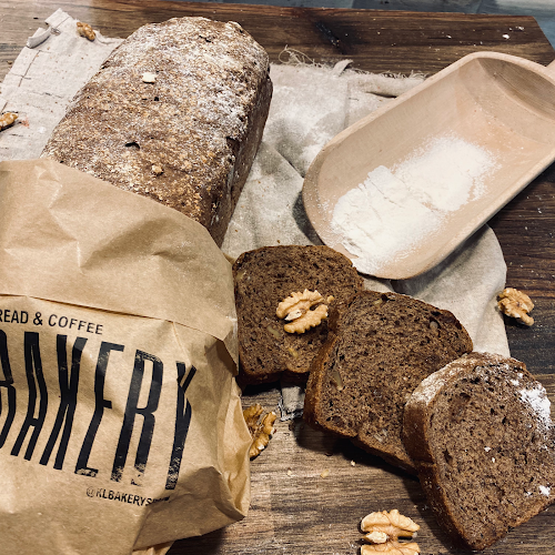 Opinii despre KL Bakery bread and specialty coffee în L'Alfàs del Pi - Gastronomía y hostelería