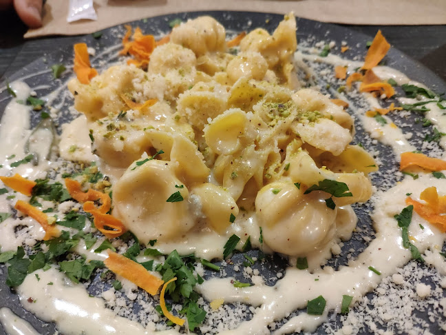 Paffuto (Aragón) - Gastronomía y hostelería