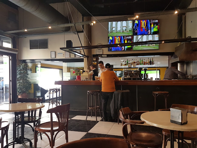 Opinii despre Kyöto -bar-cafetería, apuestas deportivas, local de Juego în Palma - Gastronomía y hostelería