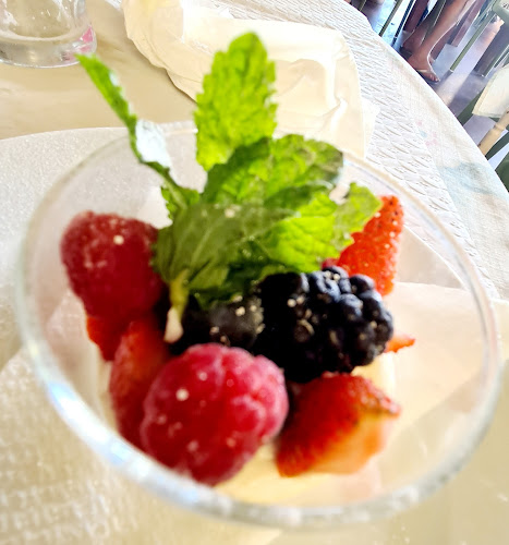 Opinii despre Ku'Damm Berlin în Fuengirola - Gastronomía y hostelería