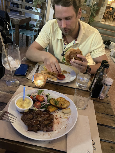 C. Río Ebro, 33, 03130 Gran Alacant, Alicante