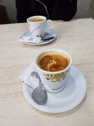 Comments and reviews of Cafetería Azul