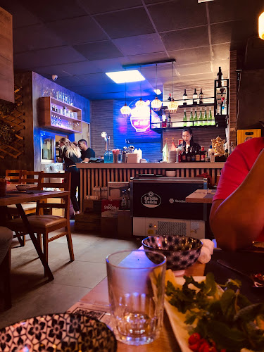 Vị Việt 1 Calle Pelayo - Gastronomía y hostelería