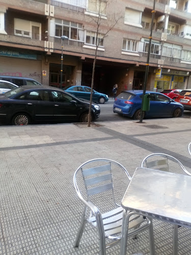 Opinii despre Bar Navarro 3 în Zaragoza - Gastronomía y hostelería