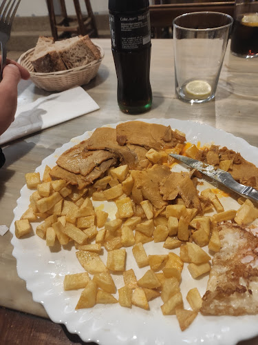 Avenida Rosalía de Castro, 31, Portal 3, 15895 Ames, A Coruña