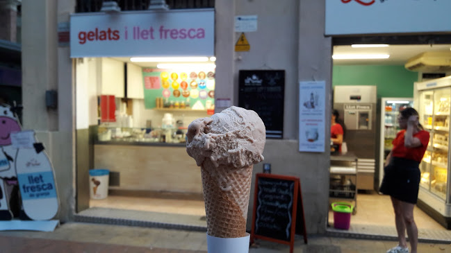 Plaça de Font i Sagué, 1, Sant Martí, 08018 Barcelona