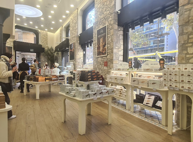 TIENDA Y MUSEO TORRONS VICENS LAS RAMBLAS - Barcelona