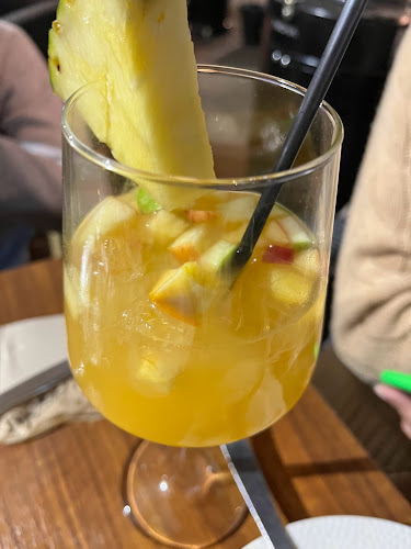 CASA MANOLO TAPAS BAR SEVILLANO - Gastronomía y hostelería