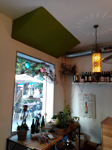 Macló - Comida & Café Open Times