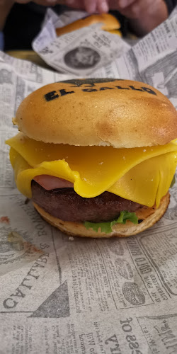 El Gallo Gastrobar Phone number