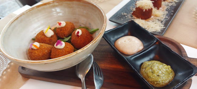 C. Escuelas, 2, Centro, 18001 Granada